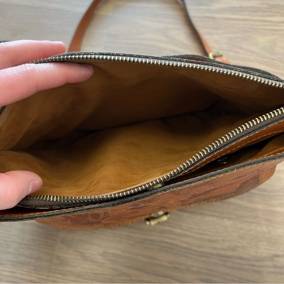 Patricia Nash Handbag - Picture 5 of 12